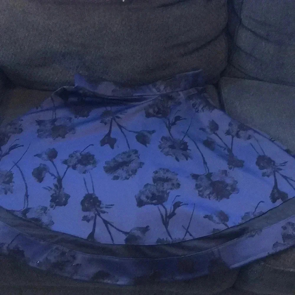 NWOT Faith and Joy by Monteau Navy/Black Floral Skirt w/Sheer Accent Hem- XL - Picture 6 of 9